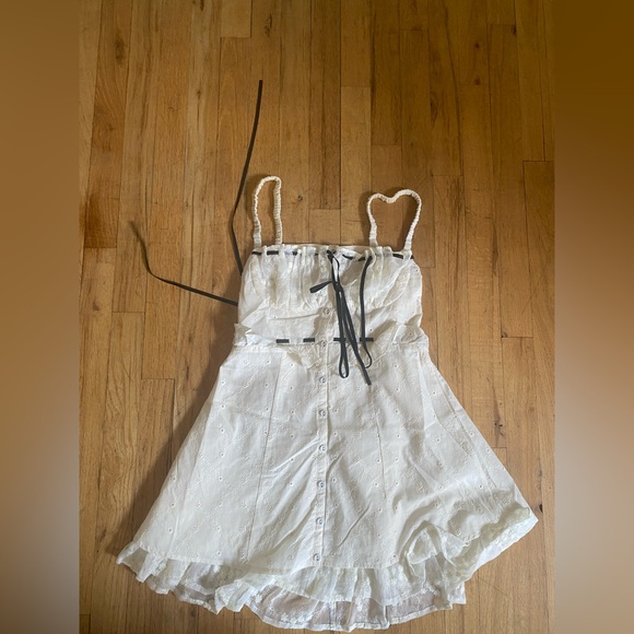 For Love And Lemons Dresses & Skirts - For love and lemons very pretty dress. Size small
